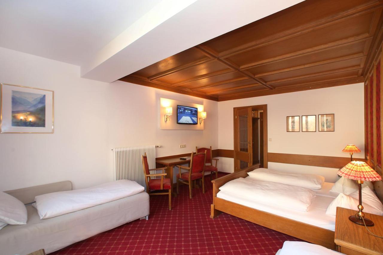 Hotel Lukashansl Hundsdorf  Екстериор снимка