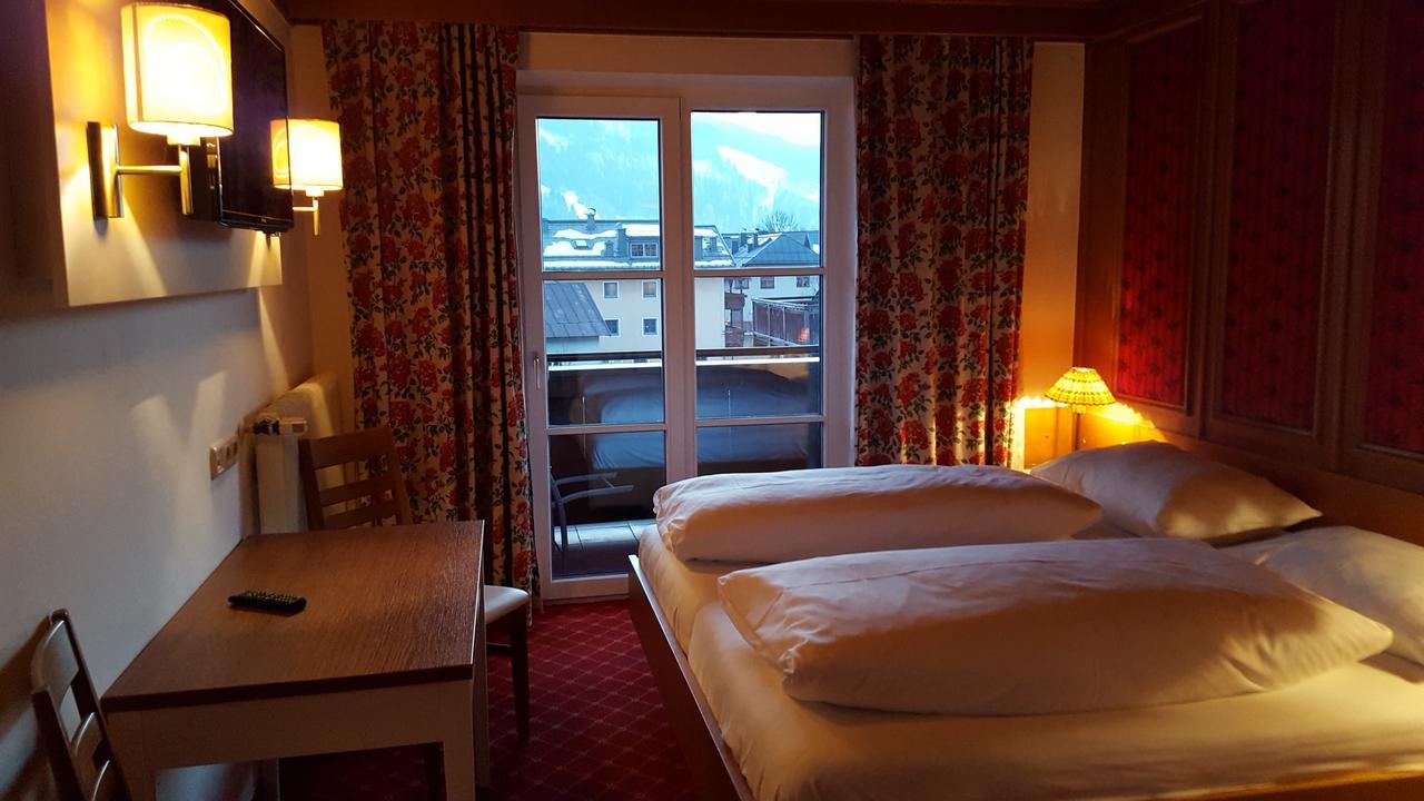 Hotel Lukashansl Hundsdorf  Екстериор снимка